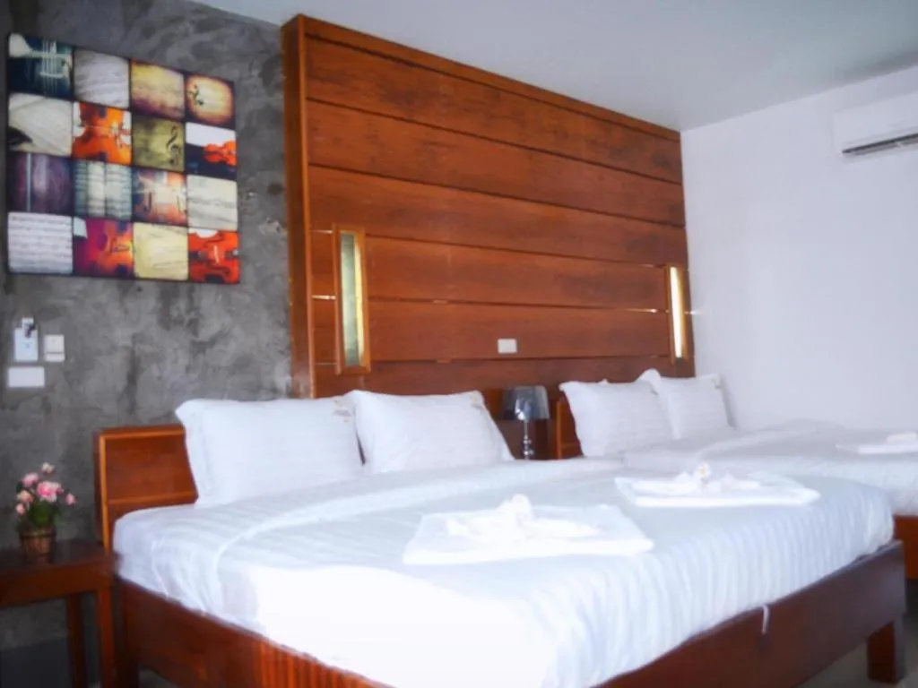 Bed in The Key Hotel