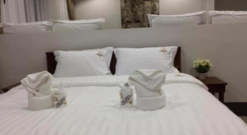 Bed in The Key Hotel