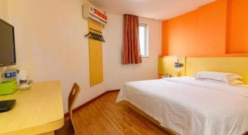 Bed in 7 Days Inn Zhongshan Southern District Daxin Xinduhui