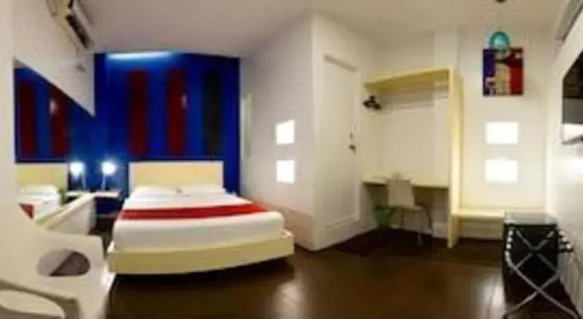 Bed in Hotel Monde Bed in Hotel Monde