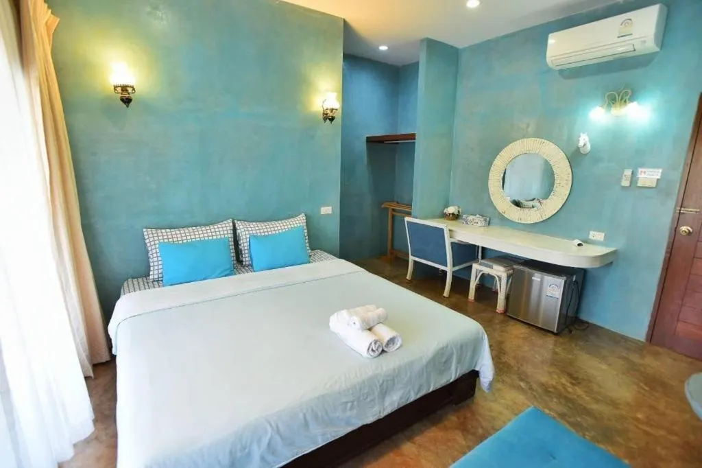 Bed in Baan Parinda (Pompom Home)