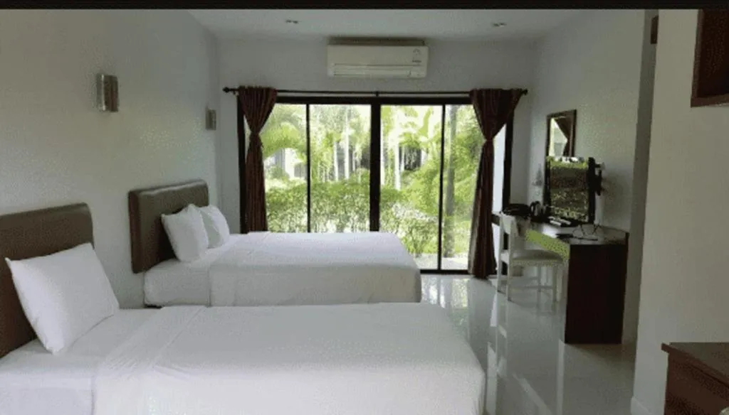 Bed in Sritrakul Place