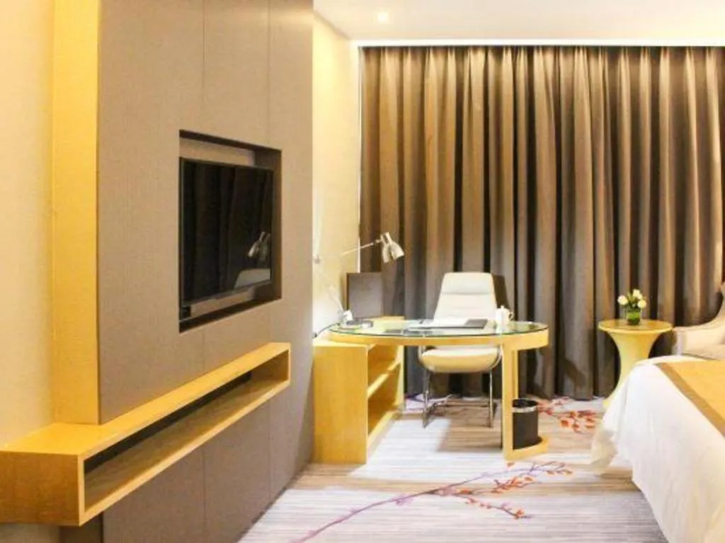 Golden Phoenix International Hotel