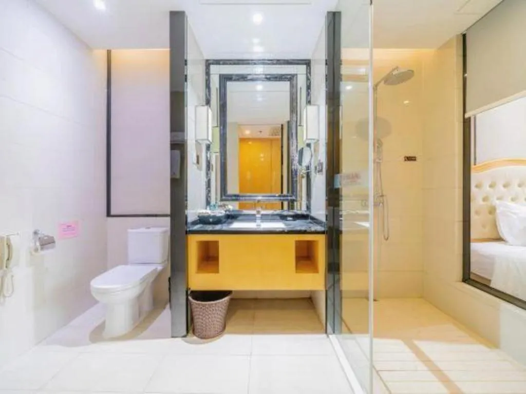 Golden Phoenix International Hotel