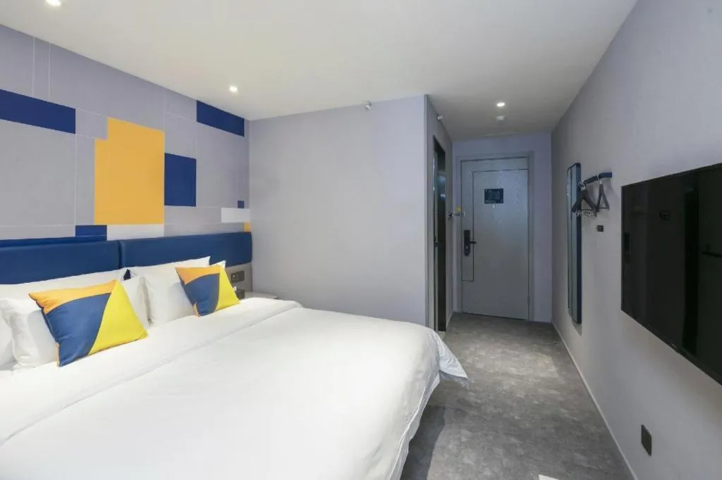 Bed in 7 Days Inn Beijing Tongzhou Universal Studio Linheli Metro Station