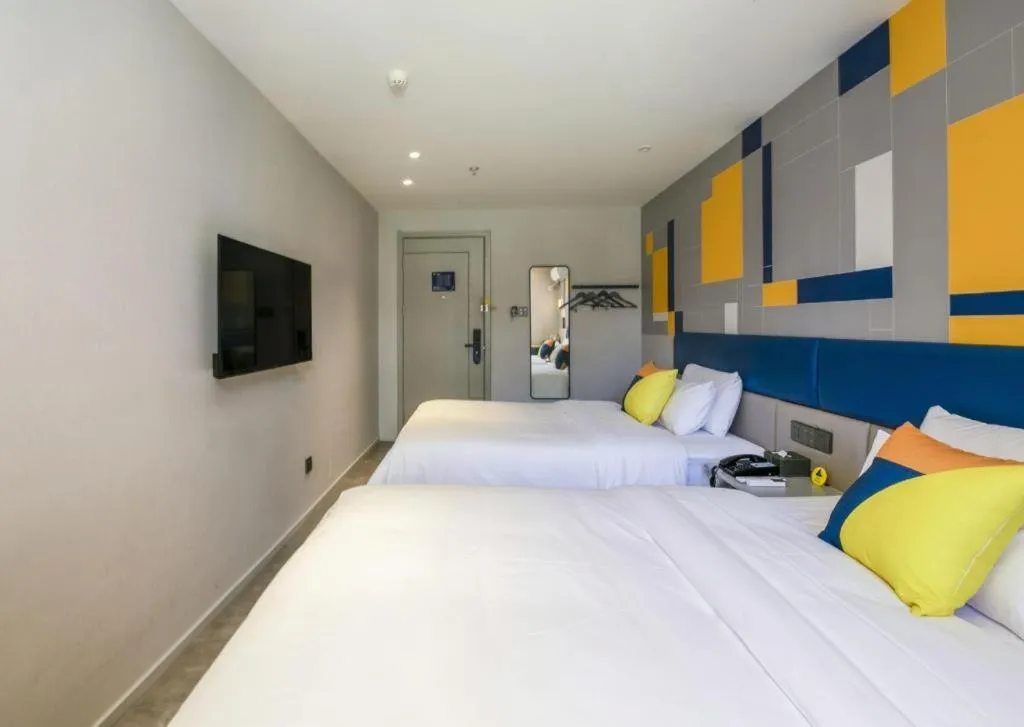 Bed in 7 Days Inn Beijing Tongzhou Universal Studio Linheli Metro Station