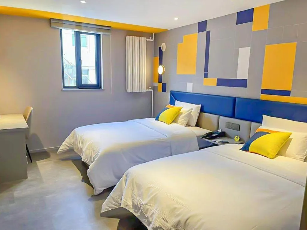 Bed in 7 Days Inn Beijing Tongzhou Universal Studio Linheli Metro Station