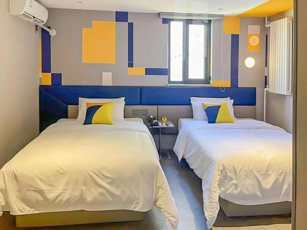 Bed in 7 Days Inn Beijing Tongzhou Universal Studio Linheli Metro Station