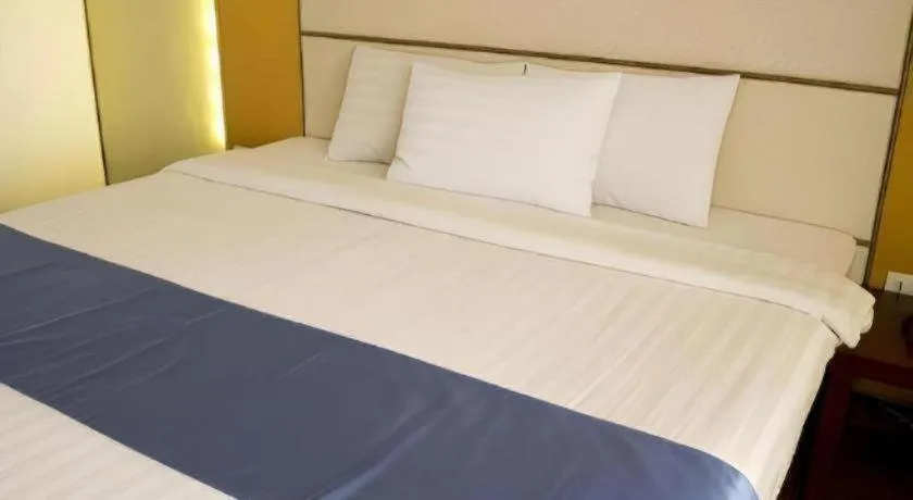 Bed in Horizon Hotel