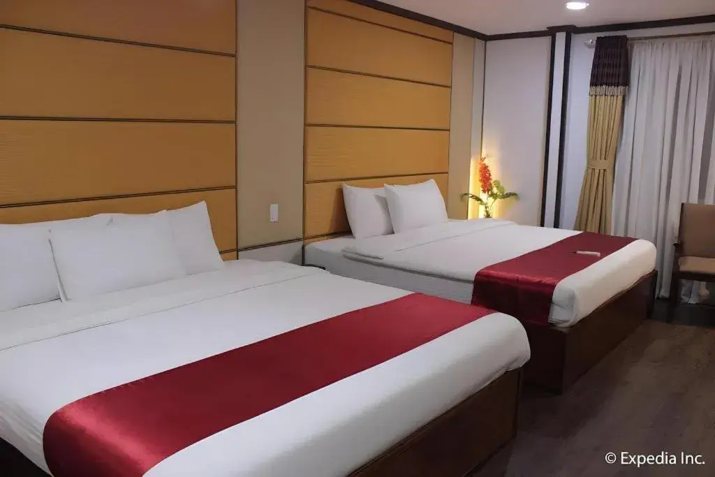 Bed in Horizon Hotel Bed in Horizon Hotel