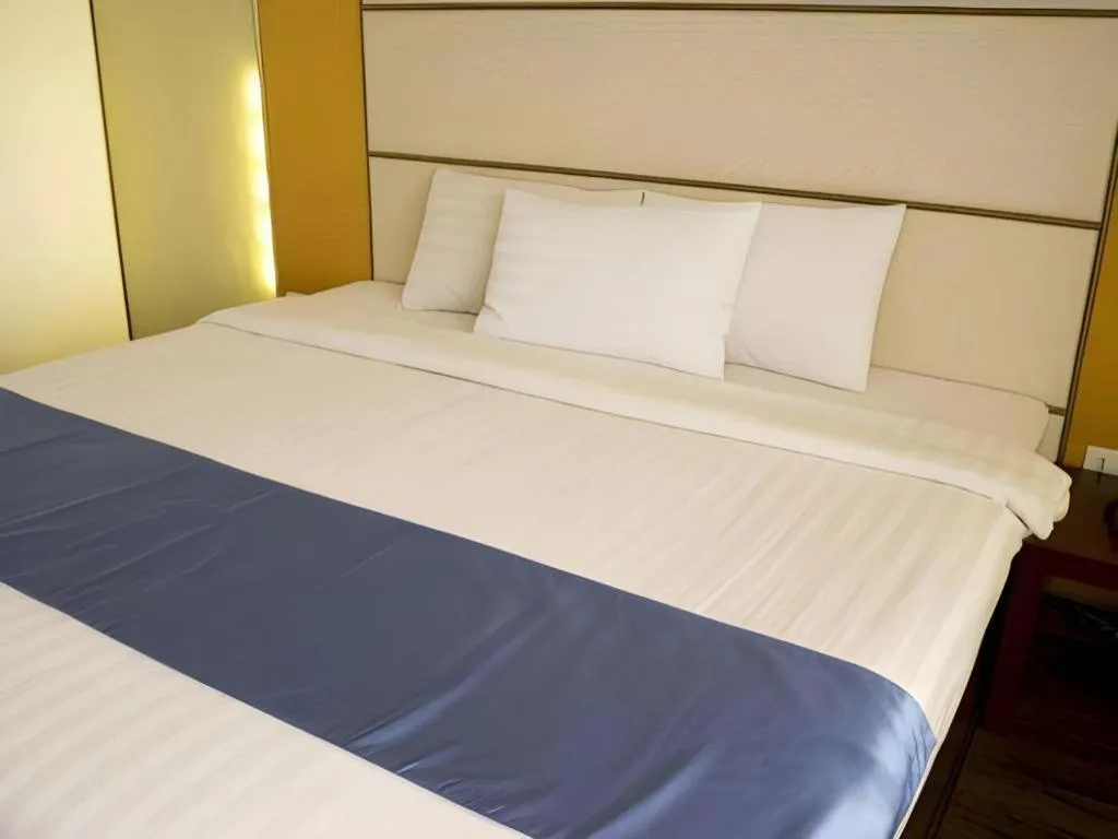 Bed in Horizon Hotel