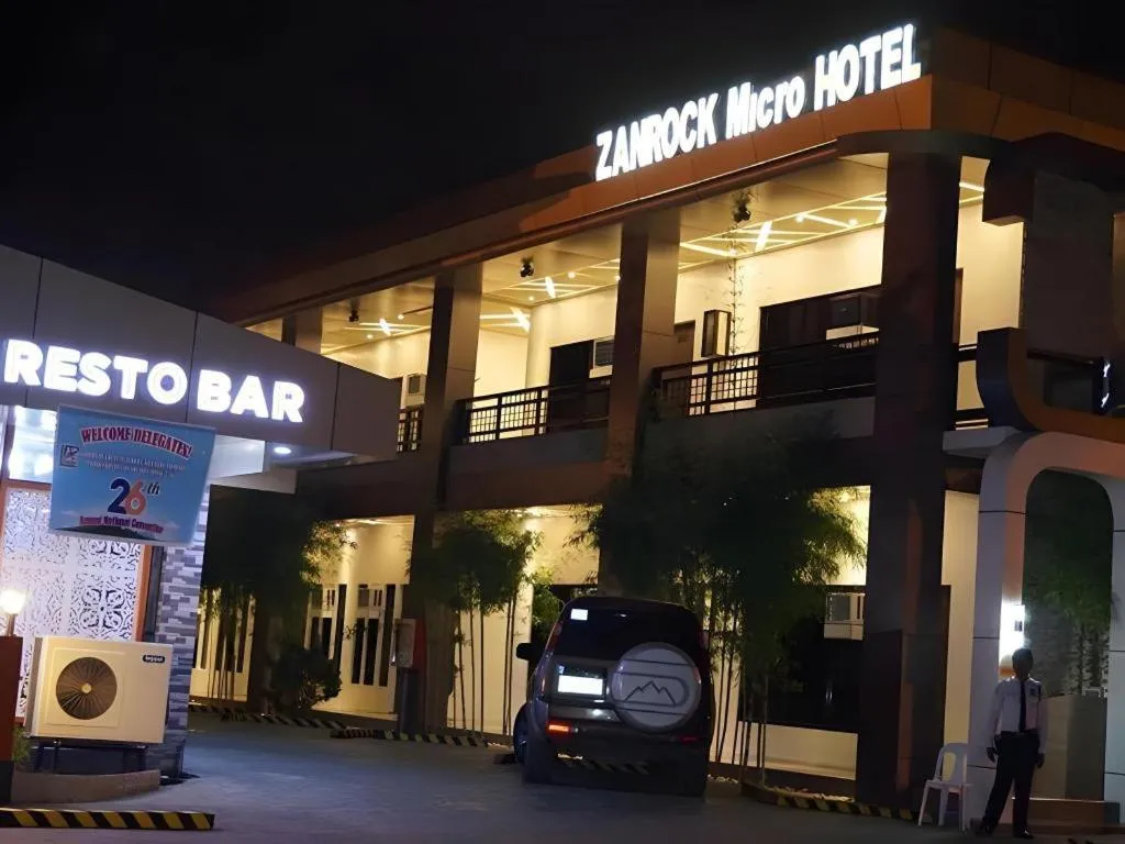 Zanrock Micro Hotel