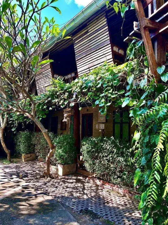 Huen Chang Puek Hotel Huen Chang Puek Hotel