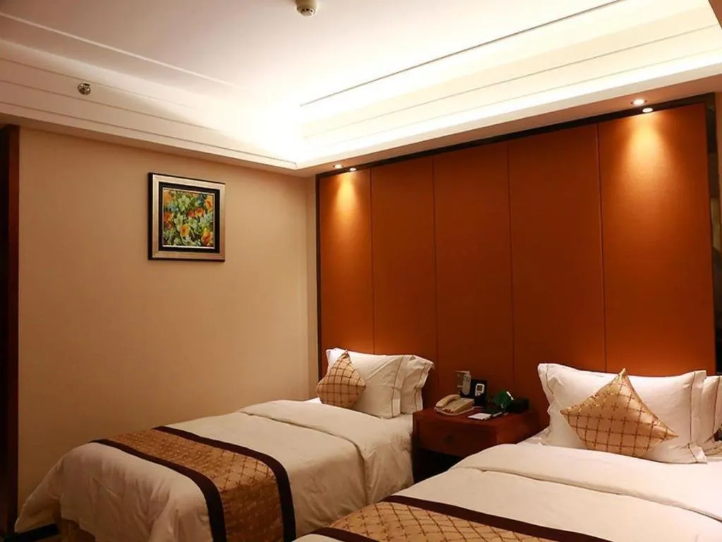 Bed in Auspicious Hotel