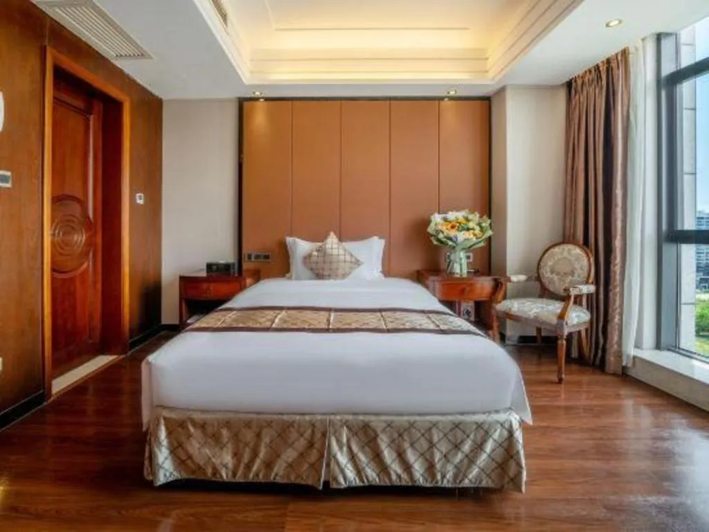 Bed in Auspicious Hotel