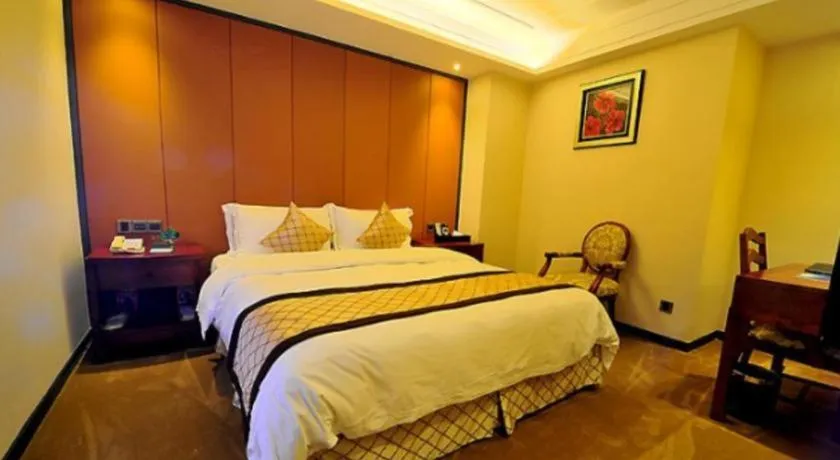 Bed in Auspicious Hotel