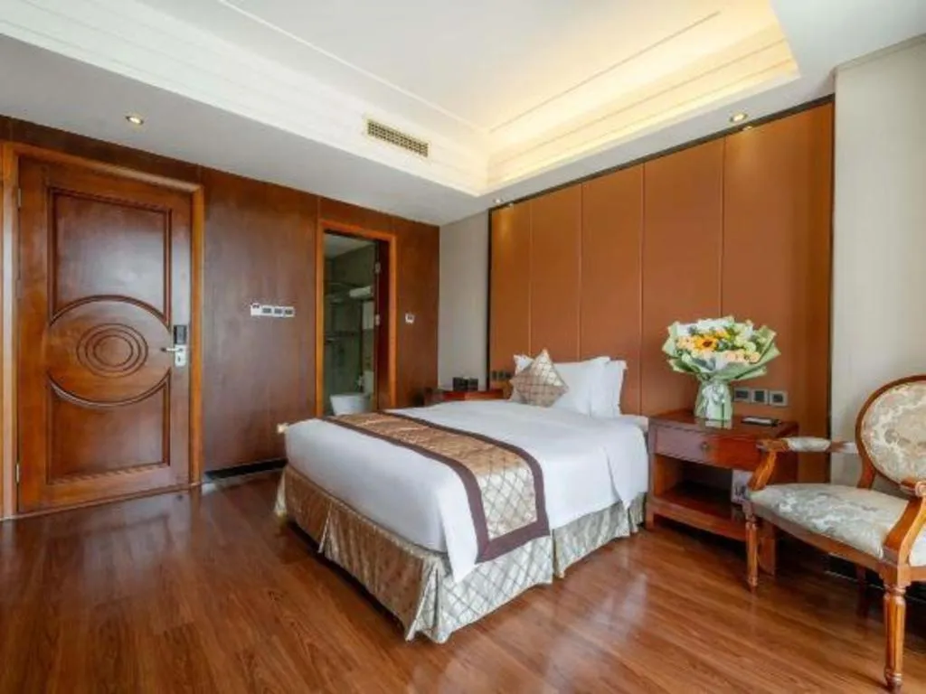 Bed in Auspicious Hotel