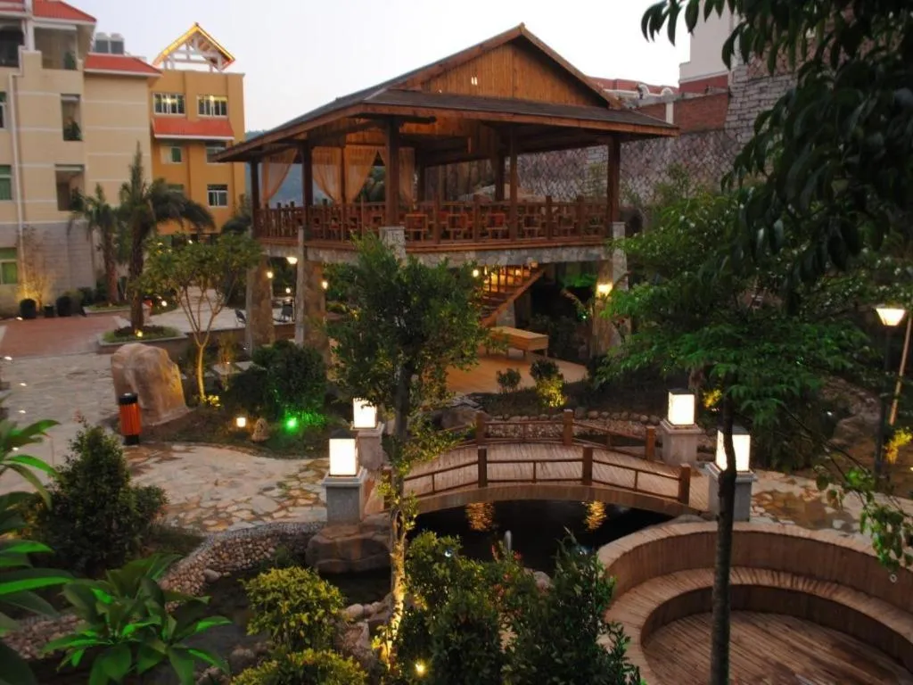 Fuzhou Chuanjie Hotspring and Golf Club Hotel