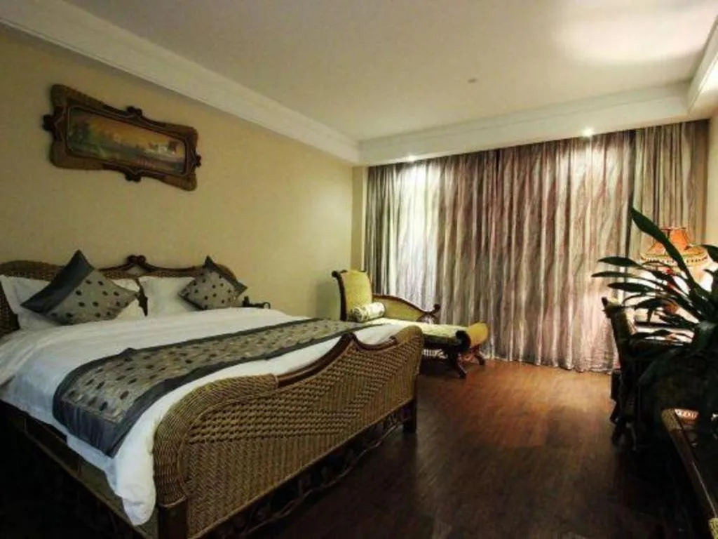 Bed in Fuzhou Chuanjie Hotspring and Golf Club Hotel