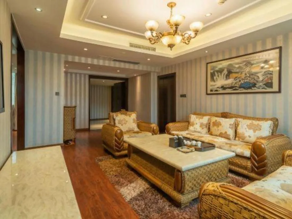 Fuzhou Chuanjie Hotspring and Golf Club Hotel