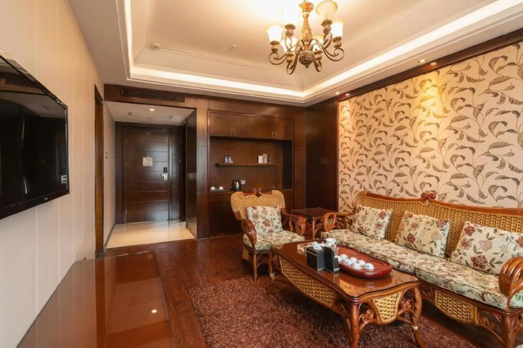 Fuzhou Chuanjie Hotspring and Golf Club Hotel