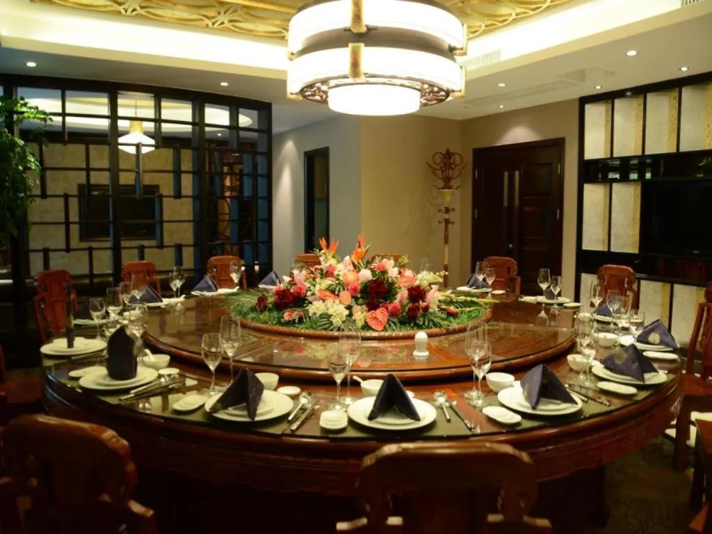 Fuzhou Chuanjie Hotspring and Golf Club Hotel