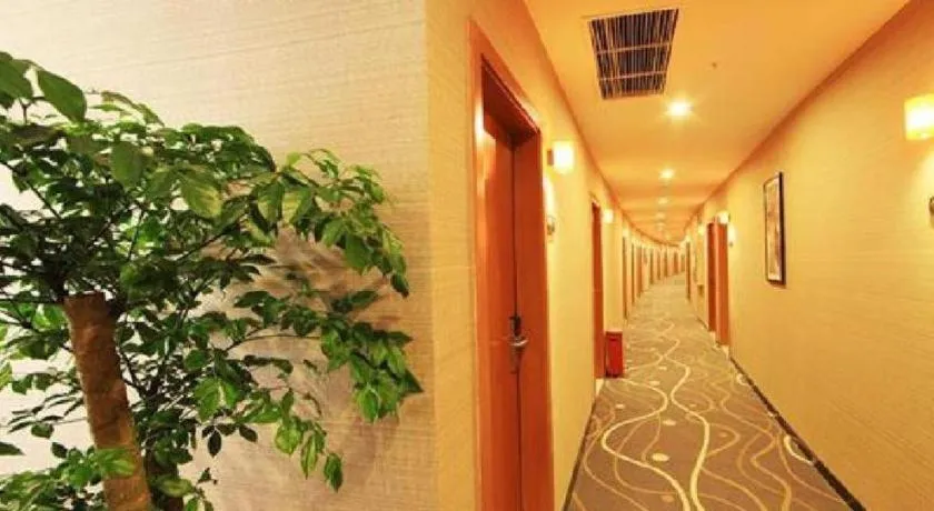 7 Days Premium Hotel Chongqing Yangjiaping Pedestrian Street Centre Branch