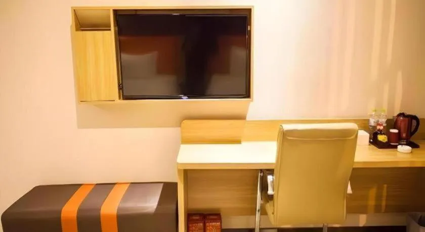 7 Days Premium Tongliao Train Station Branch