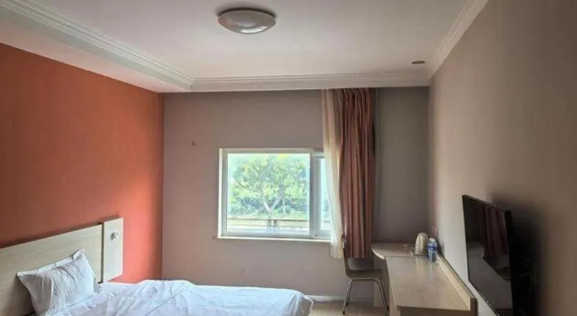 Bed in 7 Days Inn Beijing Shunyi Development Area Mordern Motor City