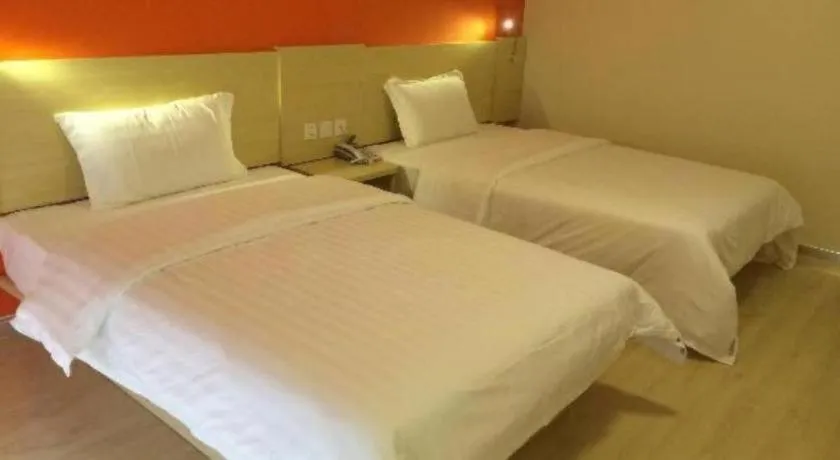Bed in 7 Days Inn Beijing Shunyi Development Area Mordern Motor City