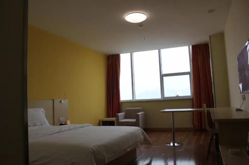 Bed in 7 Days Inn Xichang Hangtian Avenue Toursim Center Bed in 7 Days Inn Xichang Hangtian Avenue Toursim Center