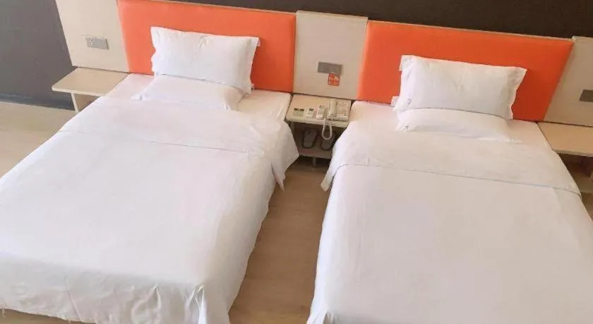 Bed in 7 Days Premium Jingjiang Fuhai New World Automobile Terminal Branch