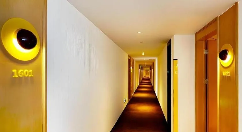 7 Days Premium Jingjiang Fuhai New World Automobile Terminal Branch