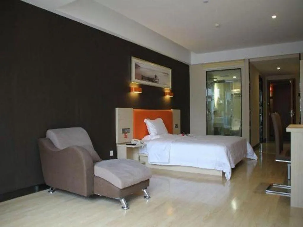 Bed in 7 Days Premium Jingjiang Fuhai New World Automobile Terminal Branch