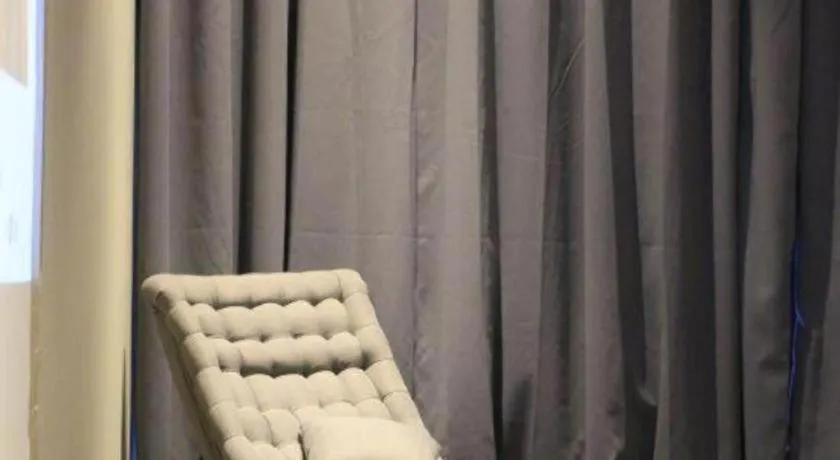 Qingdao Elegance Hotel