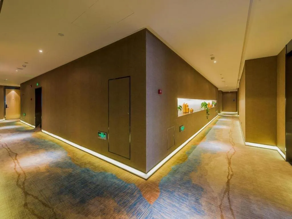 Qingdao Elegance Hotel