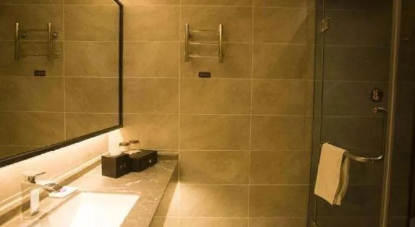 Qingdao Elegance Hotel