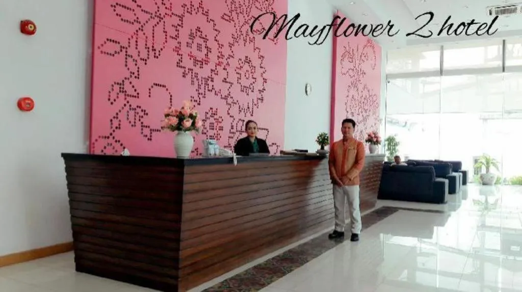 Mayflower Grande Hotel