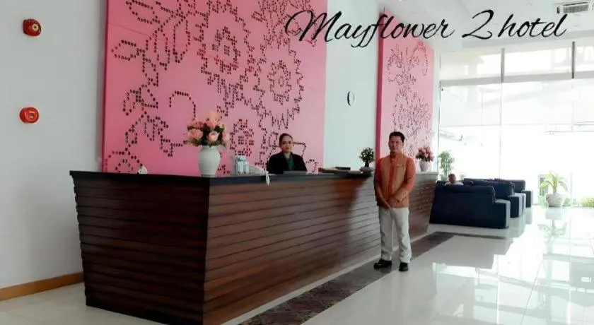 Mayflower Grande Hotel