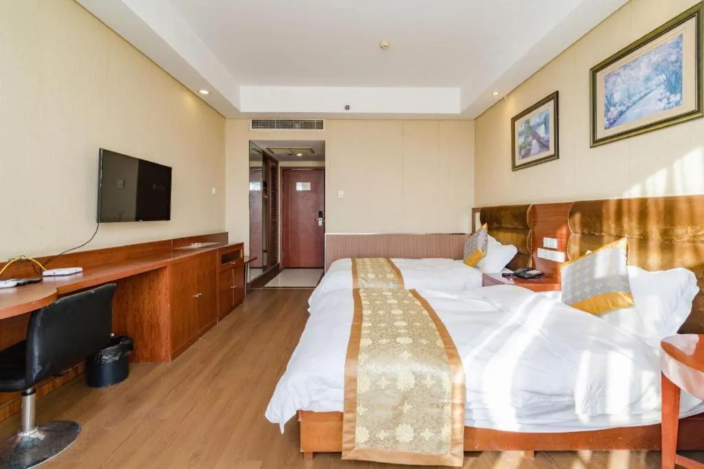 Bed in Qingdao TianRun JinWang Hotel
