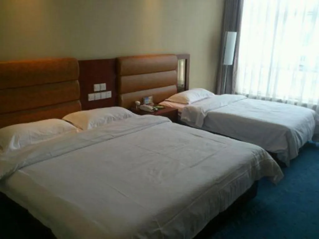 Bed in Qingdao TianRun JinWang Hotel