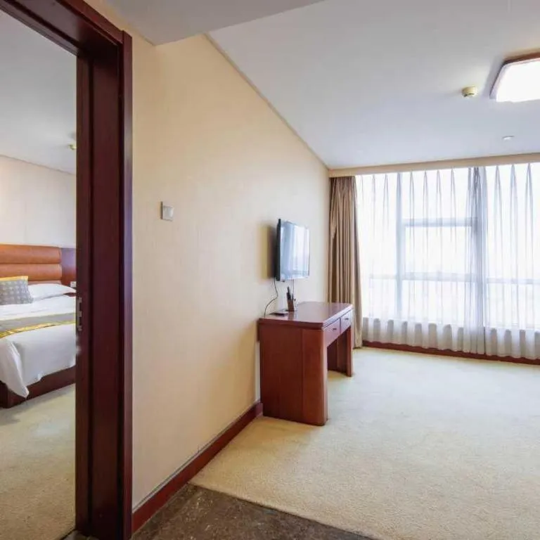 Bed in Qingdao TianRun JinWang Hotel