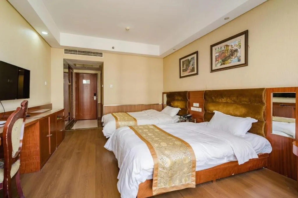 Bed in Qingdao TianRun JinWang Hotel