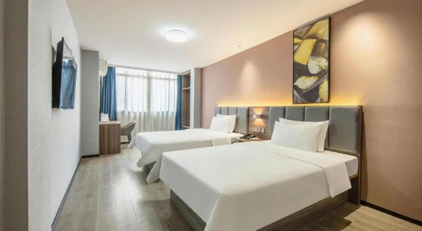 Bed in 7 Days Inn Yingshang Lanxing Building Materials Market