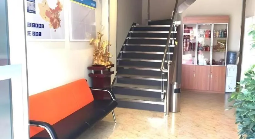 7 Days Inn Yingshang Lanxing Building Materials Market