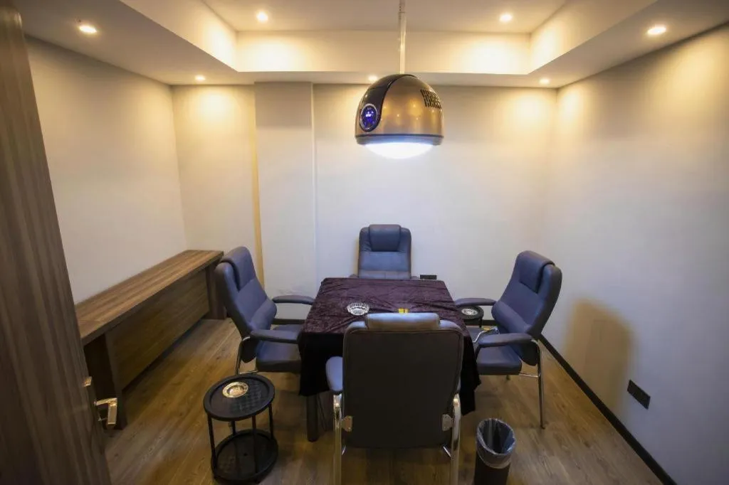 7 Days Inn Yingshang Lanxing Building Materials Market