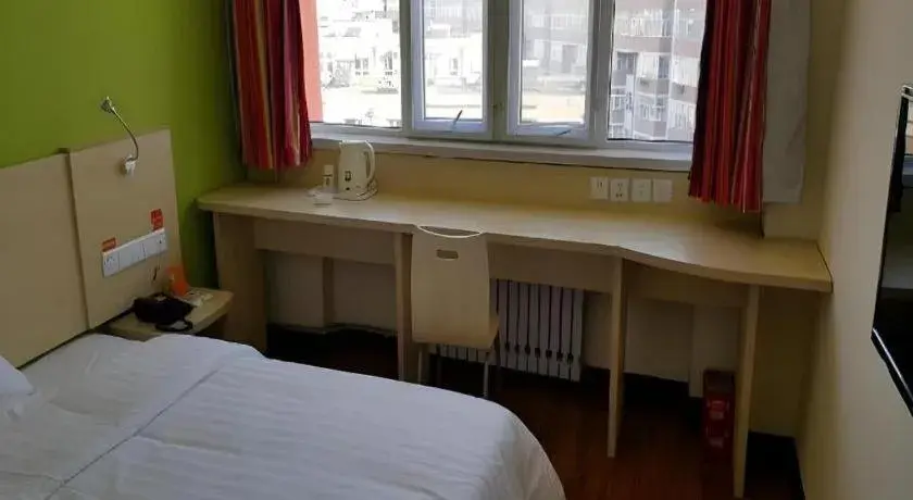 Bed in 7 Days Inn Zhangjiakou Mingde North Road Bed in 7 Days Inn Zhangjiakou Mingde North Road