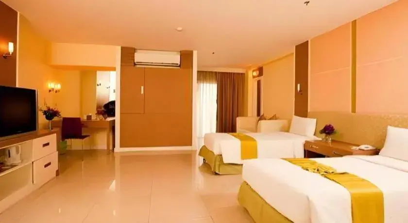 Bed in Clef Hotel Bangkok Bed in Clef Hotel Bangkok