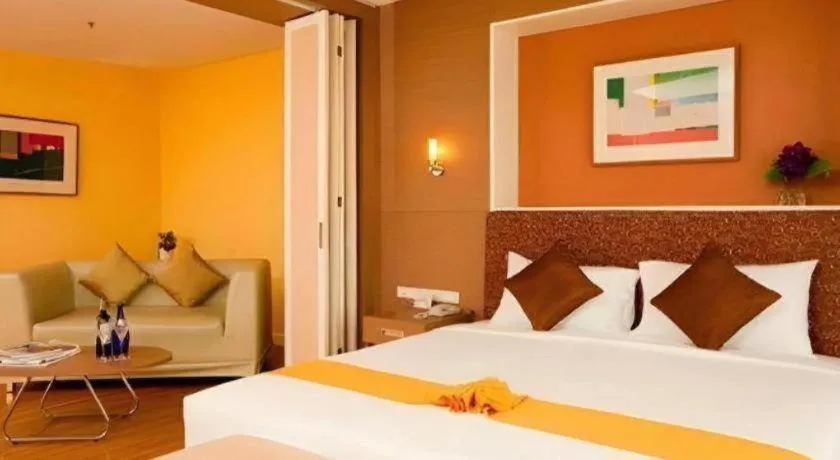 Bed in Clef Hotel Bangkok