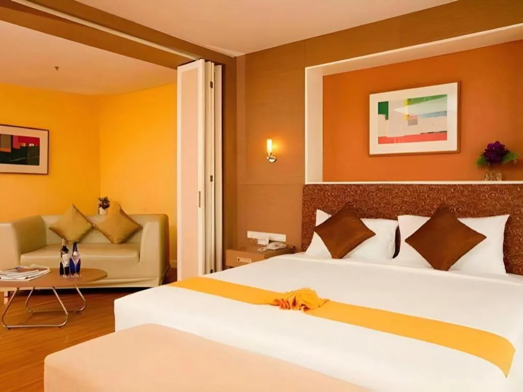 Bed in Clef Hotel Bangkok